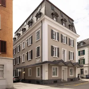 Fred Guest House Hauptbahnhof - Mobile Check-In Konukevi